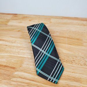 Carolina Bay Stylish St Paddy's Day Theme Plaid Necktie Green White Black Tie